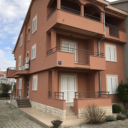 Apartments Juran ซูโกชัน ภายนอก รูปภาพ