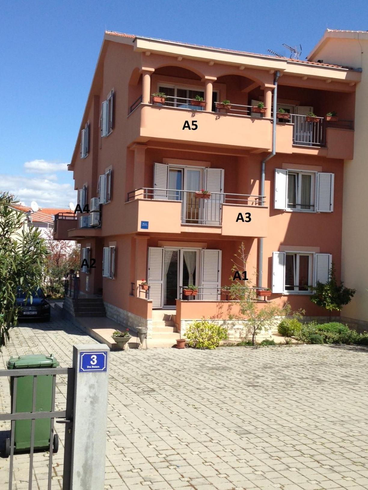 Apartments Juran ซูโกชัน ภายนอก รูปภาพ