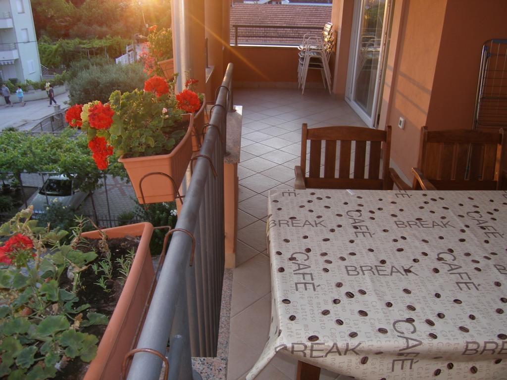 Apartments Juran ซูโกชัน ภายนอก รูปภาพ